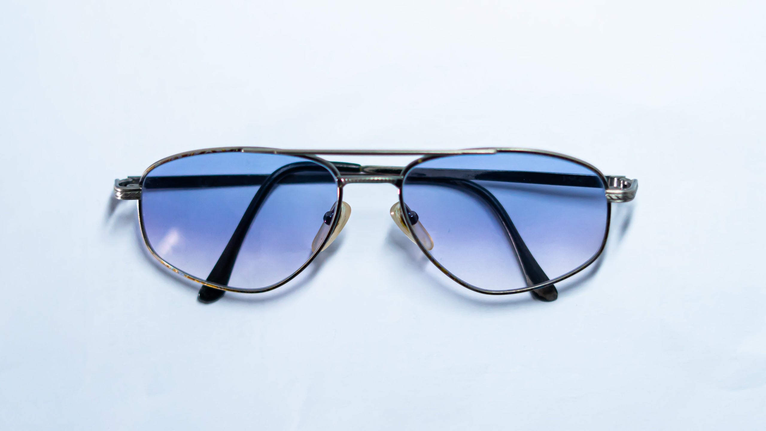 SAINT VINTAGE SUNGLASSES