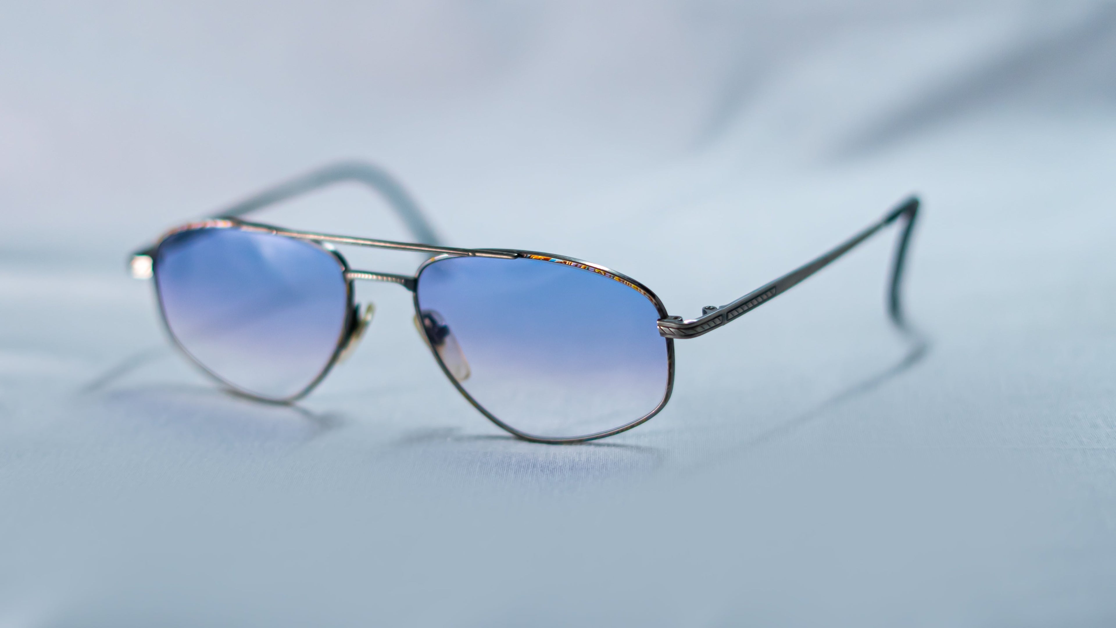 SAINT VINTAGE SUNGLASSES