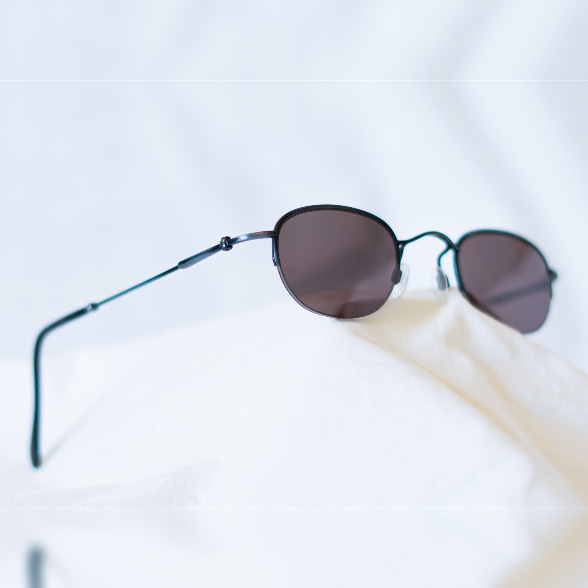 ECLIPSE Sunglasses - gunmetal rounded frame with dark espresso lenses