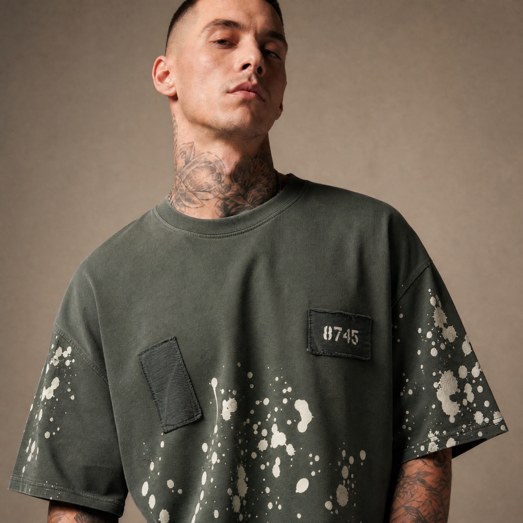 8745 T-shirt with splatter